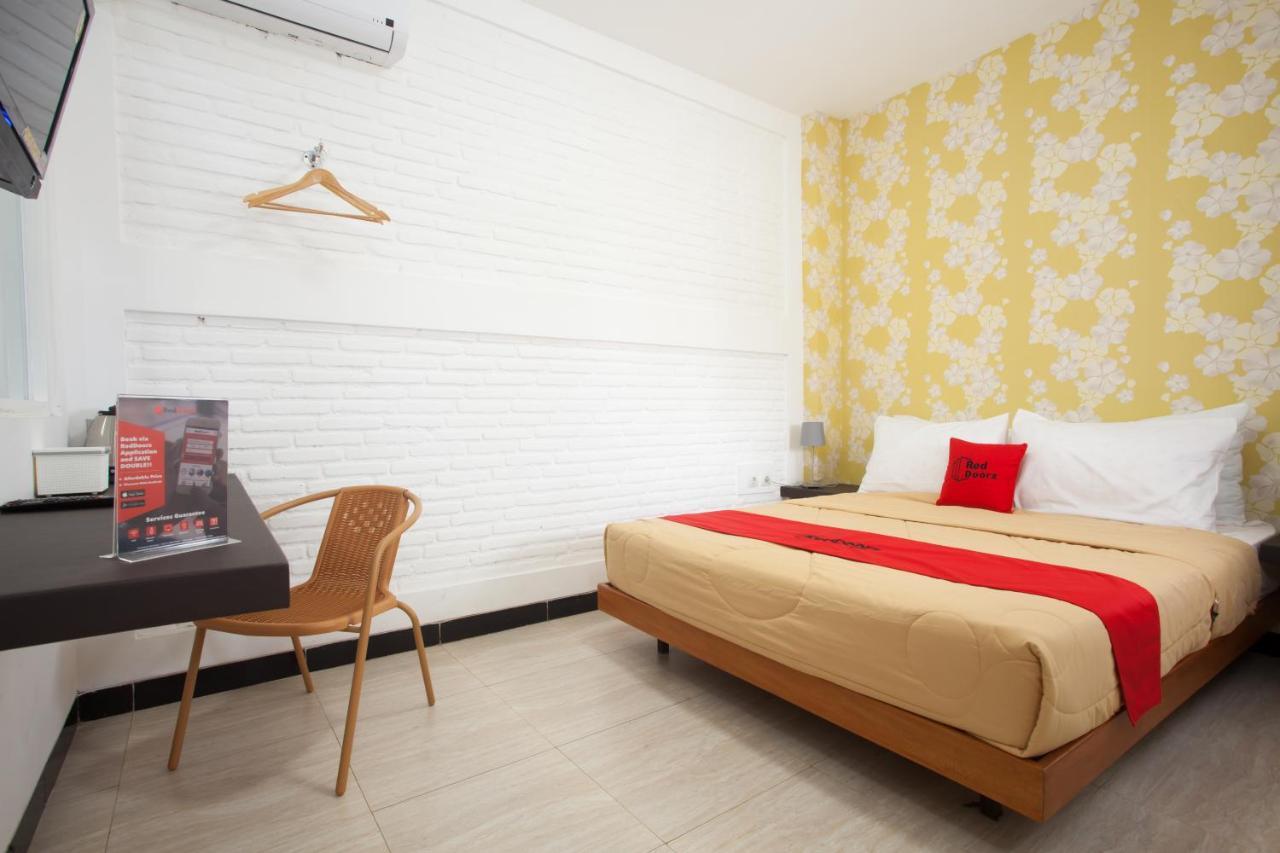 Hotel Reddoorz Near Museum Angkut Batu Batu  Exteriér fotografie