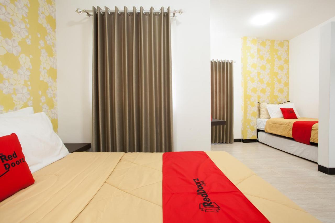 Hotel Reddoorz Near Museum Angkut Batu Batu  Exteriér fotografie